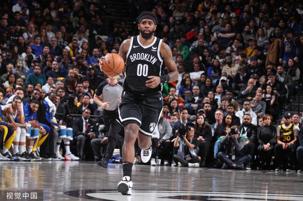 透露出他对 透露出他对