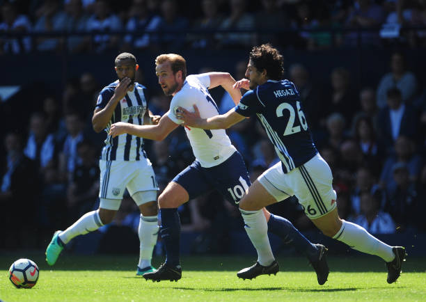 相较之下 相较之下